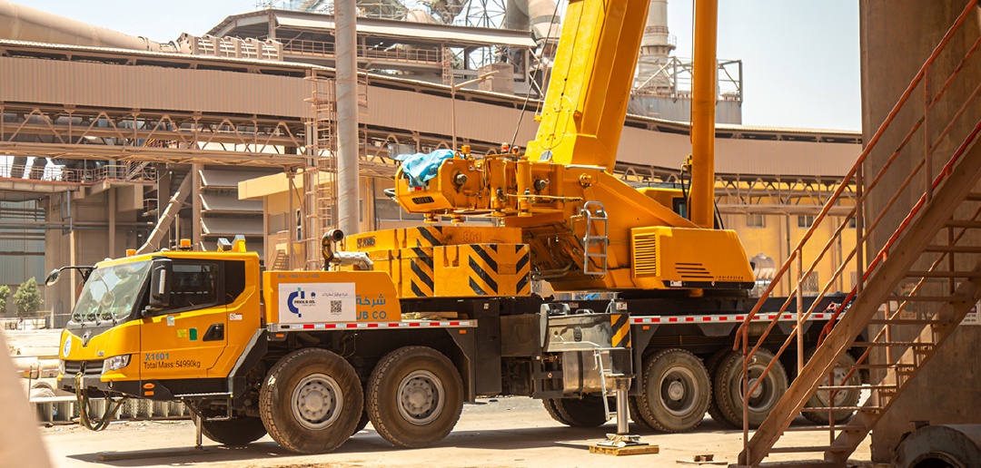 تاجير المعدات الثقيلة